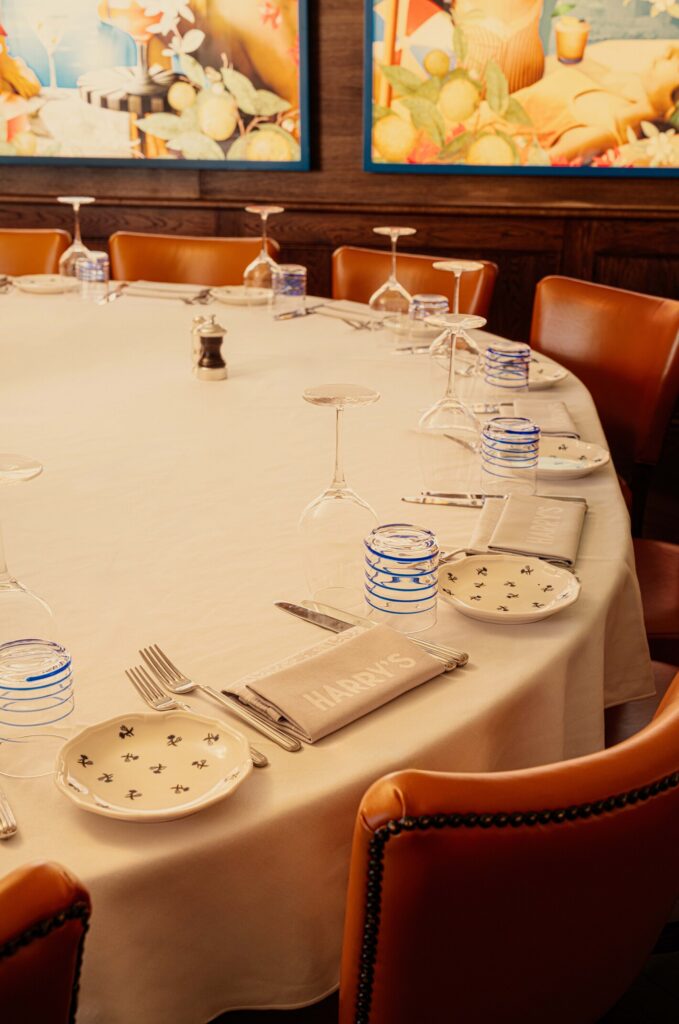 table layout in the amalfi room