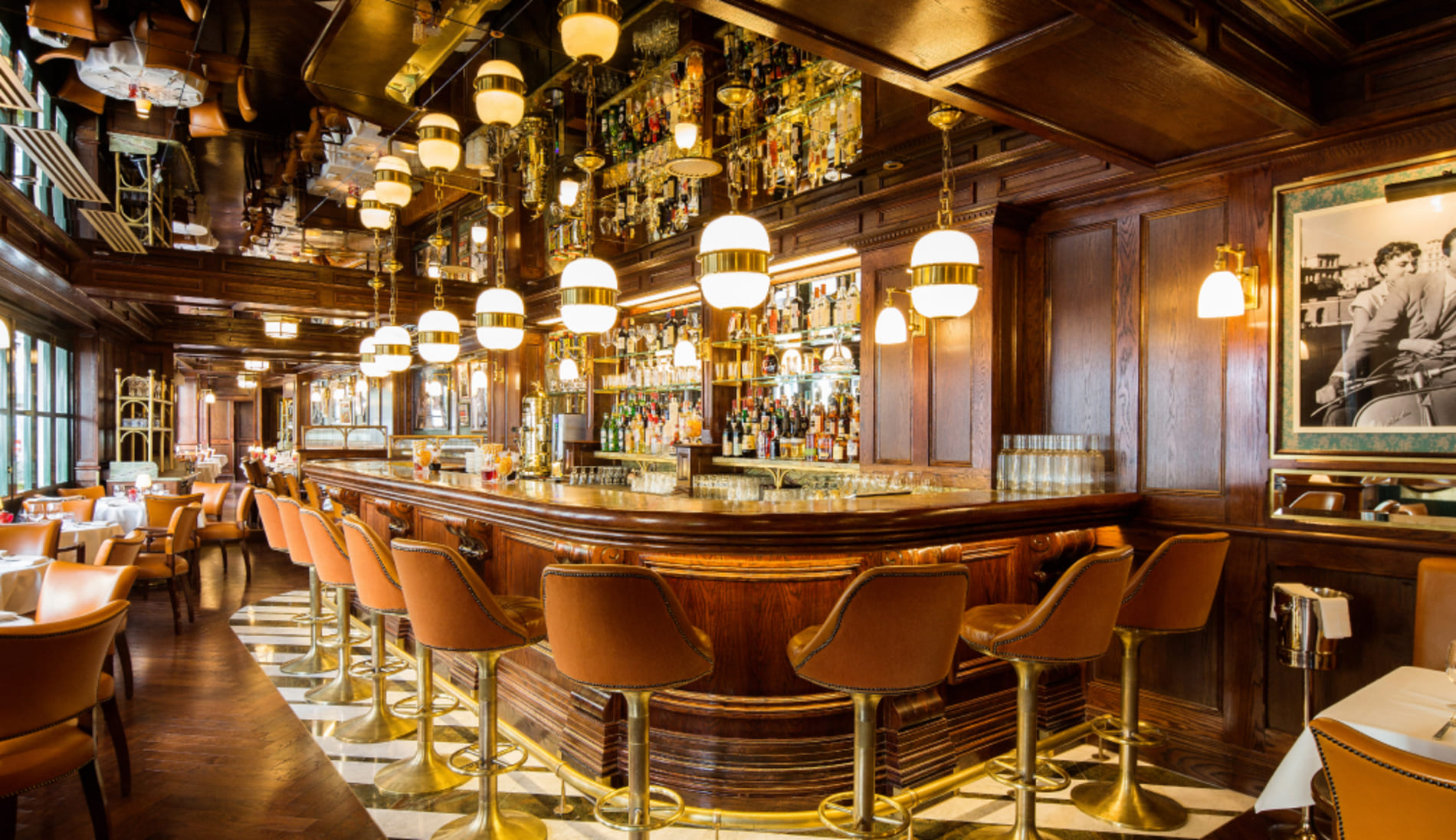 the main restaurant at harrys dolce vita italian restaurants knightsbridge